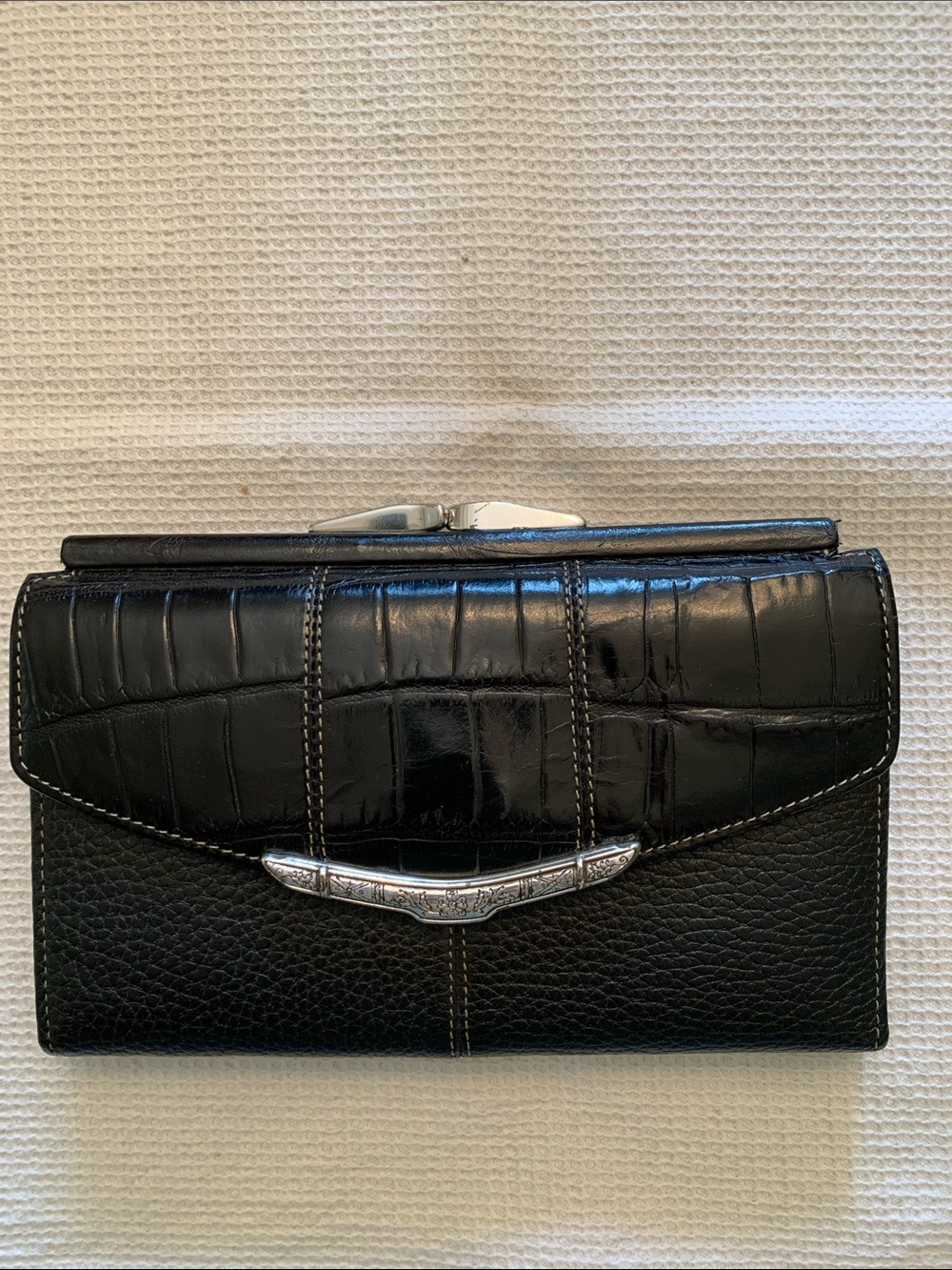 Vintage Brighton Black Bifold Full Size 7”x4”